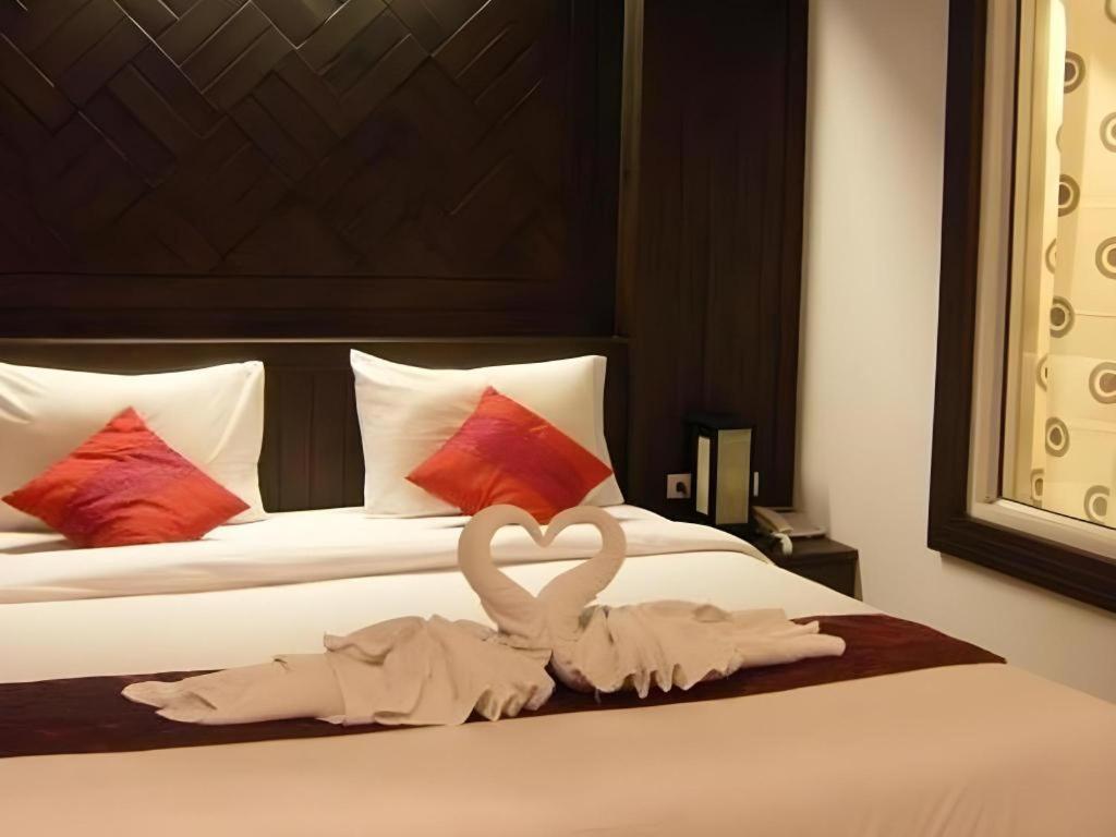 Patong Princess Hotel Exterior foto